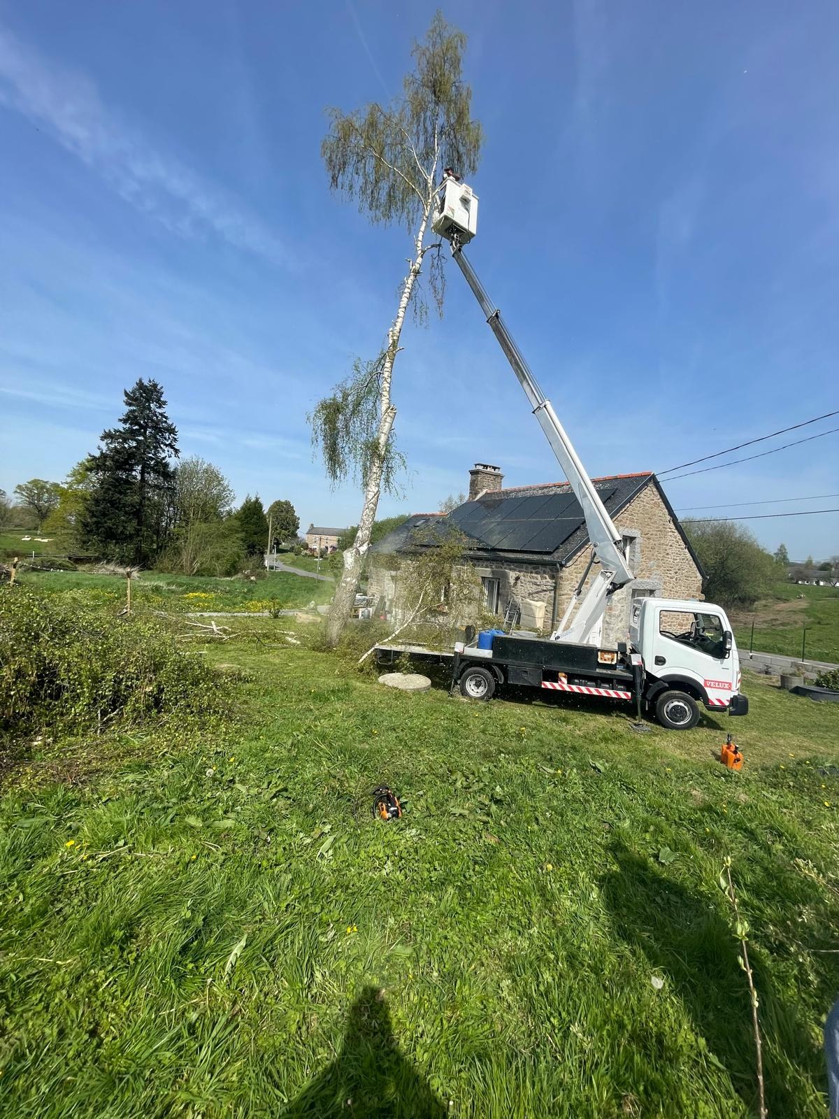 Travaux avec nacelle